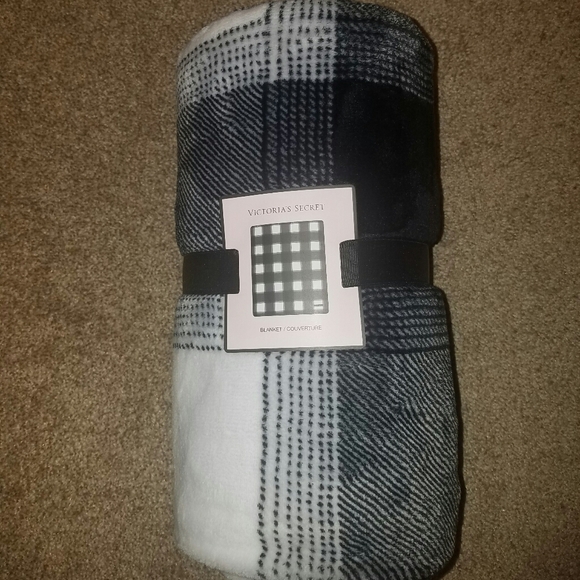 Victoria's Secret Other - Victoria Secret Blanket